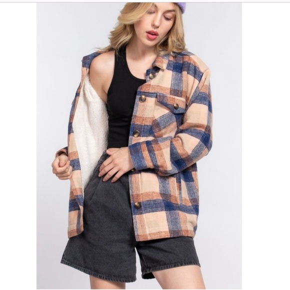 Super soft cozy Sherpa lined plaid Shacket peach, beige, blue brown added wool - Picture 1 of 6